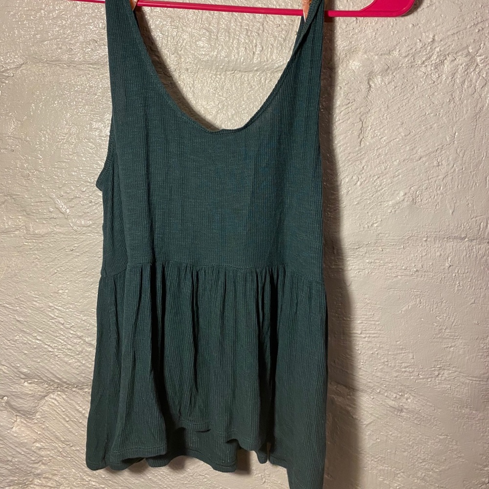 Lightweight tank top